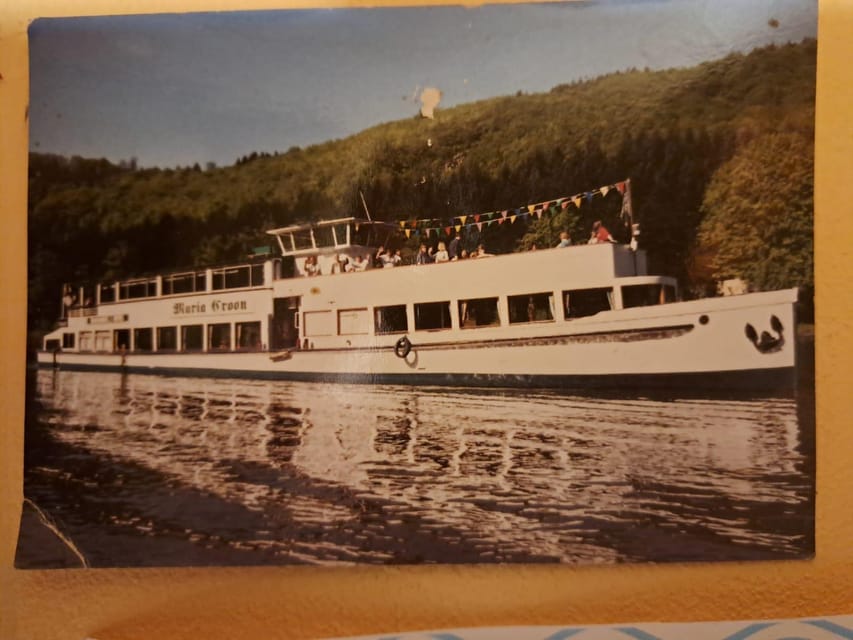 1 hour boat cruise with fragrant coffee and homemade strudel - Practical booking advice