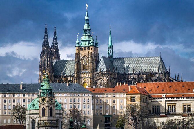 1 hour Prague Panoramic Vltava River sightseeing Cruise - A quick orientation from Prague’s most useful viewpoint