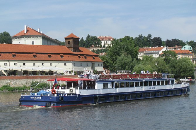 1 hour Prague Panoramic Vltava River sightseeing Cruise - Is $18.43 good value?
