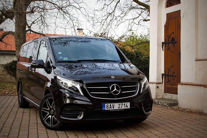 1-way Prague to Vilshofen private transfer - up to 7 passengers - The Prague pickup deserves careful attention