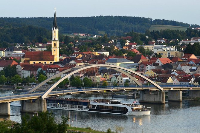 1-way Prague to Vilshofen private transfer - up to 7 passengers - Why the private format can be worth the money