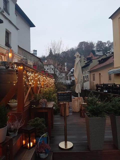 1000 years of history! Evening walking foodie tour - Kampa Island and the first substantial meal