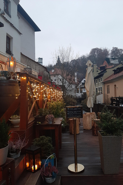 1000 years of history! Evening walking foodie tour - What the meal package is really worth