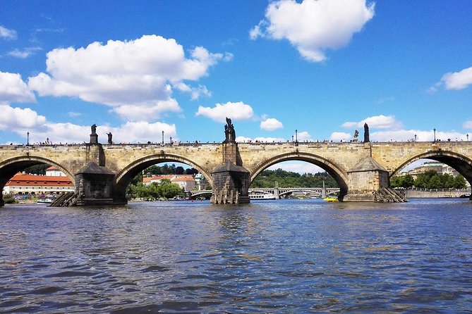 2:5-Hour Walking Tour of Old Town Prague with Boat Ride - Cruising the Vltava River