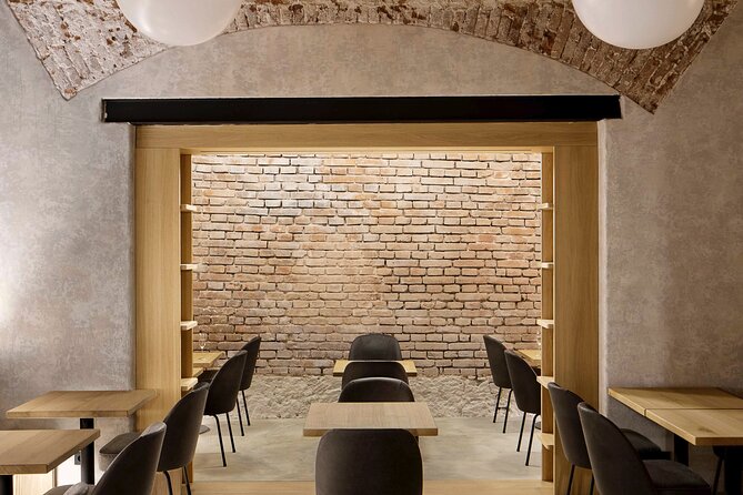 2 Hours Wine Tasting in a Historical Cellar in Krizikova - Location and practical planning in Karlín
