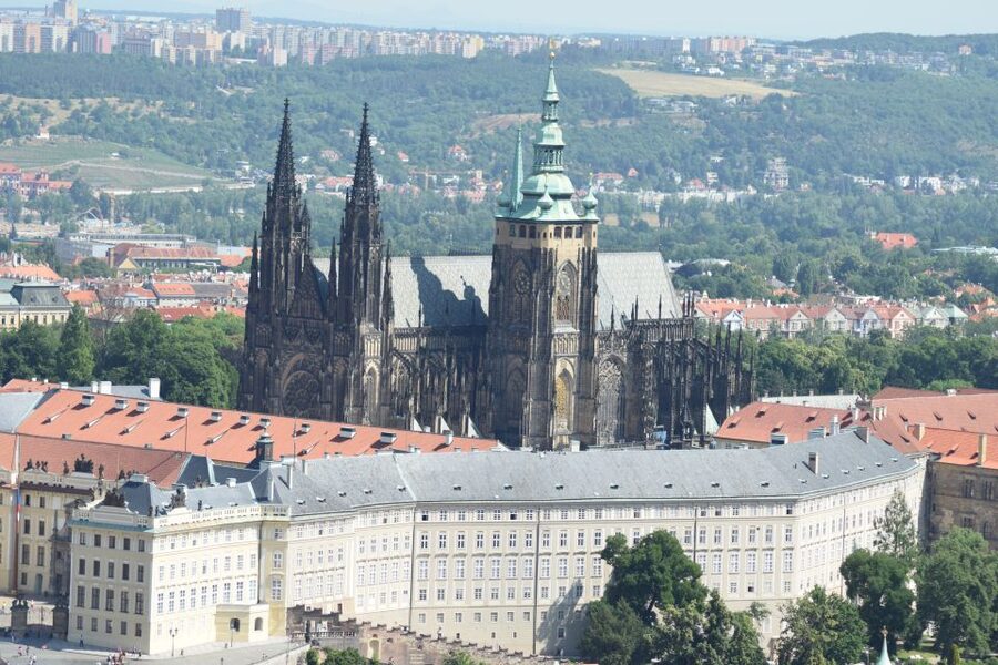 3-Hour Prague Castle & Interiors Tour - St. Vitus Cathedral, Prague’s great interior