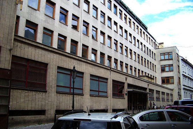 Back to Communism Walking Tour - Wenceslas Square and the public memory of crisis