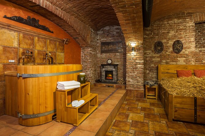 Beer bath Spa for 2 people/ 1 tub - 1,5 hour Activity in Prague - What happens inside the private beer bath room