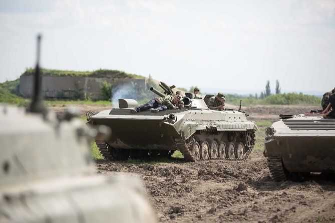 BMP tank driving experience Prague - Registration, uniforms, and your first BMP lesson