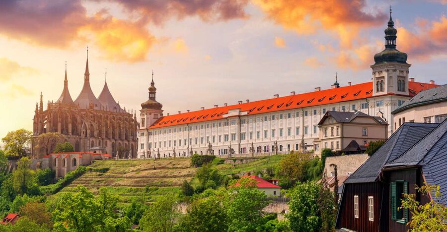 Bone Church and Kutna Hora Private Tour from Prague - Lunch at a traditional restaurant