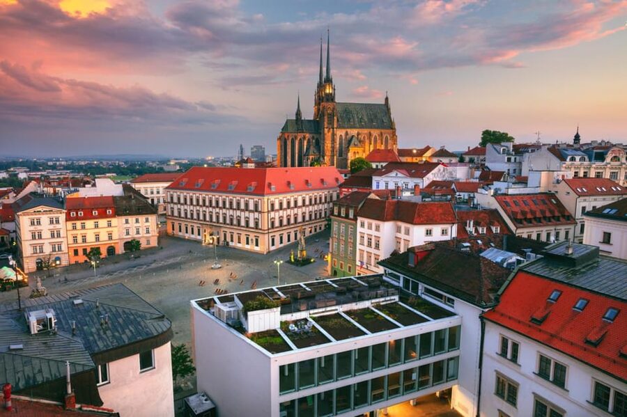 Brno’s Historic Gems: A Walking Tour - Timing, language, and practical planning