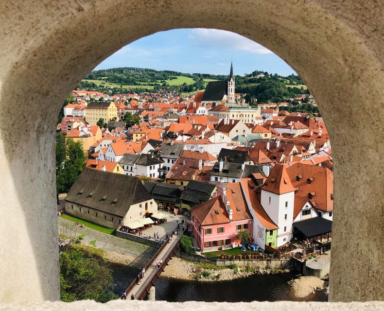 Cesky Krumlov: Insta-Perfect Walk with a Local - Seeing Český Krumlov Castle from the best angles