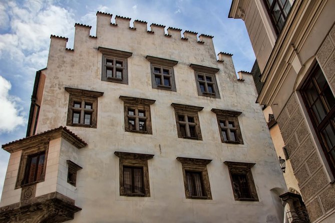 Cesky Krumlov Private day trip from Prague with Lunch and Castle admission - One hour in the historic center
