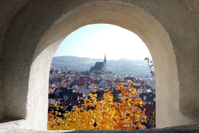 Cesky Krumlov Private day trip from Prague with Lunch and Castle admission - Pisek and the oldest bridge in Czechia