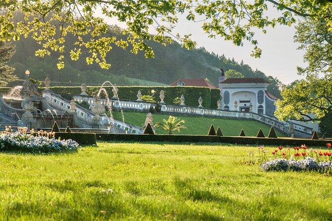 Cesky Krumlov Tour 4 hours - Starting at the castle courtyards