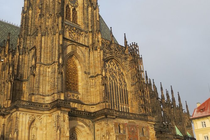 Charles Bridge and Prague Castle Walking Tour - Who should book this walk?