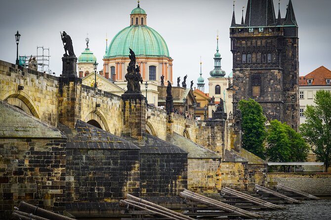 Charles Bridge: River Boat Cruise & Guided Tour ️with PragueWay - A useful introduction to Prague in 90 minutes