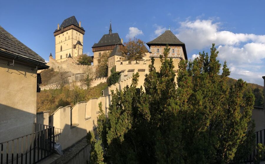 Coutryside bike tour to Karlstejn Castle. - Karlstejn Castle and the story of Karel IV