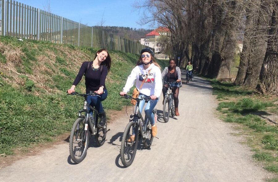 Coutryside bike tour to Karlstejn Castle. - The train back to Prague