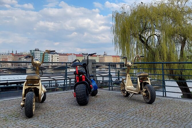 Create your own route on eScooter and enjoy Prague on wheels! - Timing, comfort, and practical limits