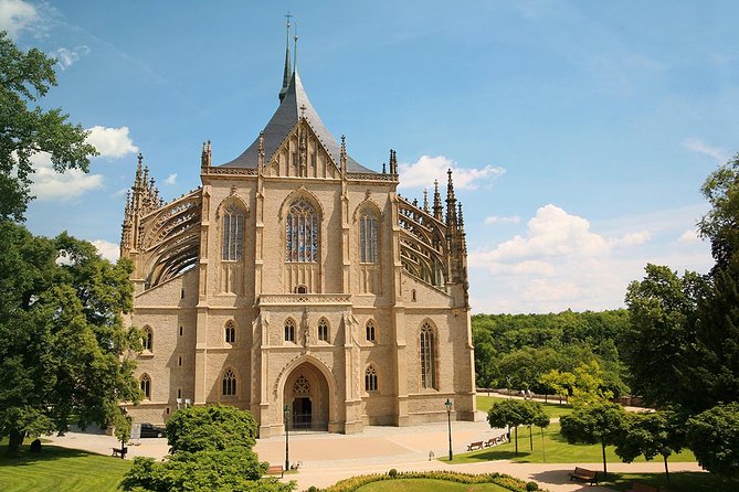Day Trip to Kutná Hora by train from Prague - Walking through the UNESCO-listed old center
