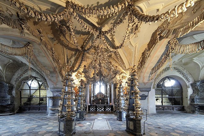 Day Trip to Kutná Hora by train from Prague - The train ride from Prague and the transport trade-off
