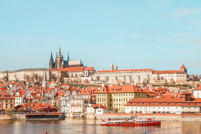 Discover the Best of Prague: Private Tour incl Best beer tasting - Charles Bridge in a focused 30 minutes