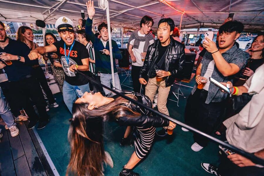 Drunken Monkey Prague Boat Party Open Bar to Duplex Club - Key points to know before booking