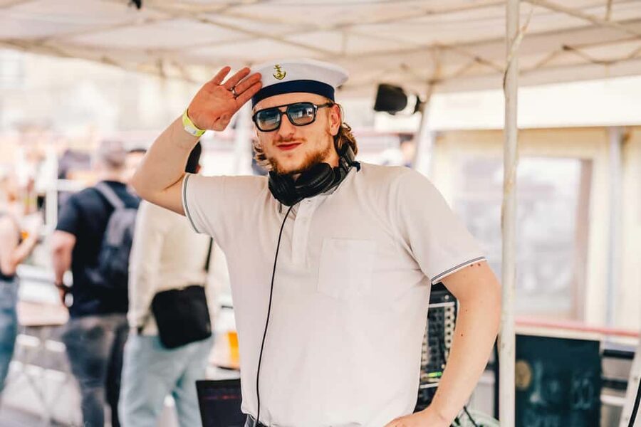 Drunken Monkey Prague Boat Party Open Bar to Duplex Club - Tips for making the most of the night