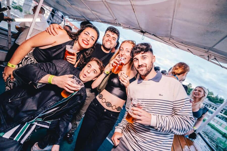 Drunken Monkey Prague Boat Party Open Bar to Duplex Club - What the two-hour open bar includes