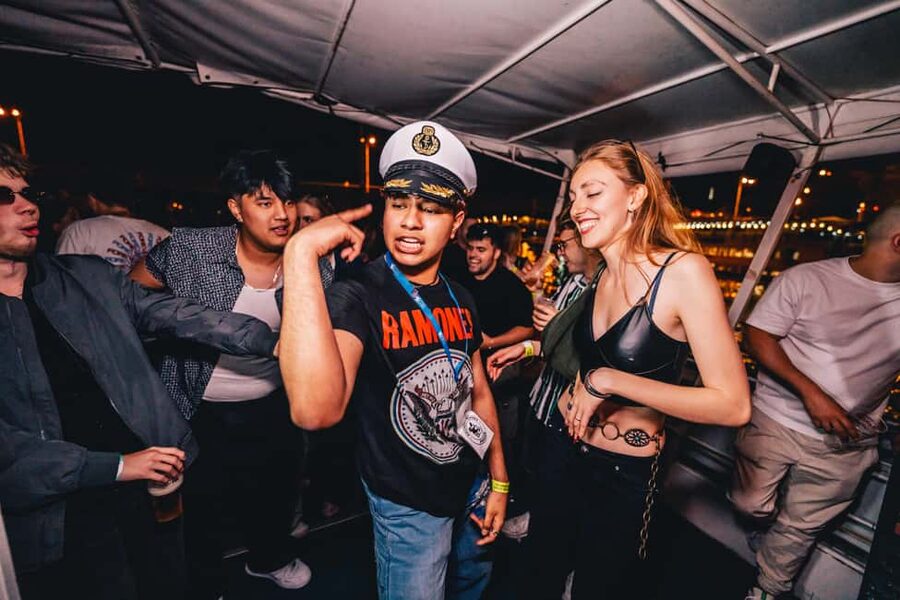 Drunken Monkey Prague Boat Party Open Bar to Duplex Club - Who should book this experience?