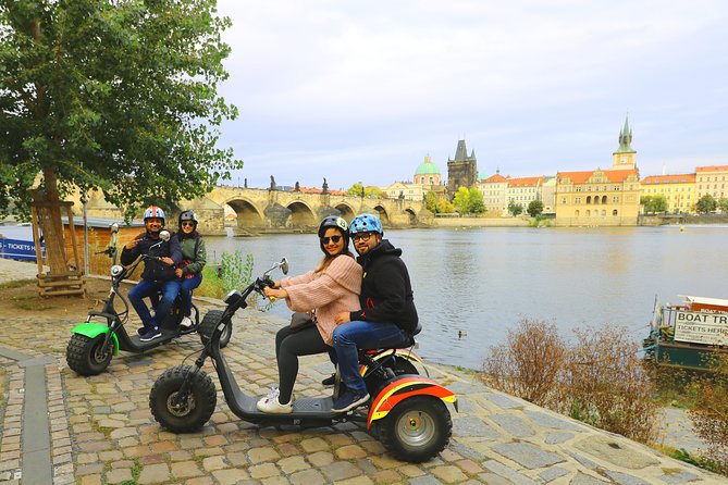 E-Bike, E-Scooter Viewpoint Fun Tour - Rudolfinum and the Jewish Quarter