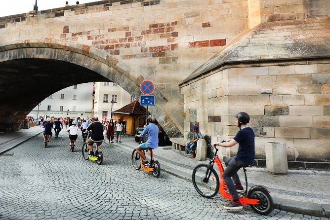 E-Bike, E-Scooter Viewpoint Fun Tour - Strahov Monastery, brewery, and Petřín