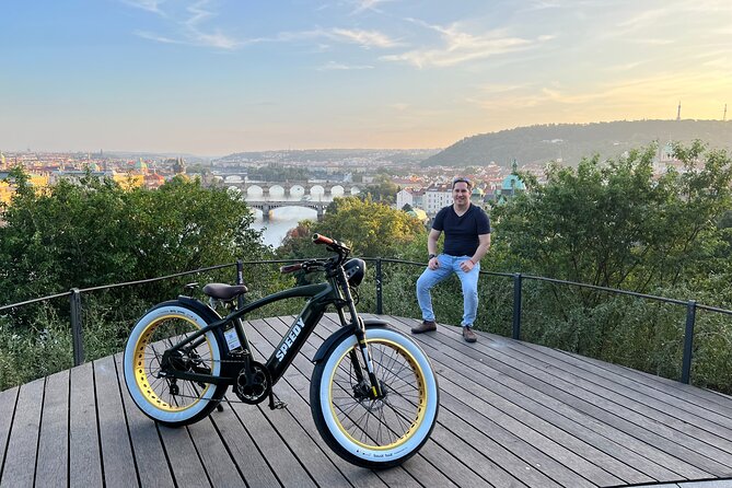 Ebike Sunset tour of Prague - Ten minutes to learn the retro e-bike
