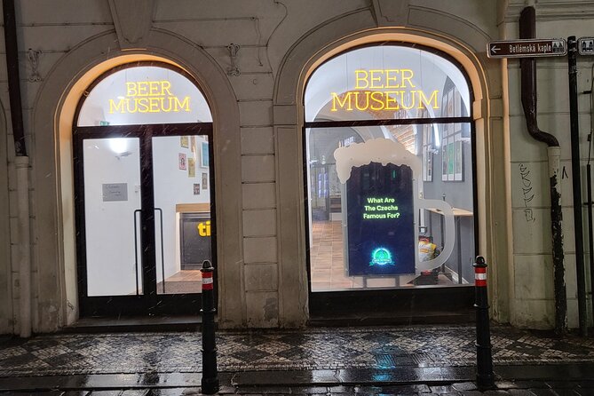 Enjoy 3 beers in Czech Beer Museum - Bottling your own souvenir