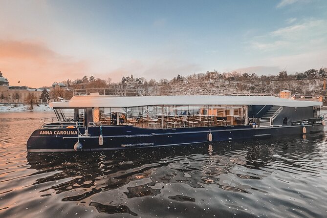 Evening Eco Cruise With a Glass of Prosecco in Bohemia - When this cruise fits your Prague plans