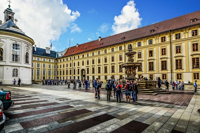 Explore the Historic Prague Castle: Private Half-Day Walking Tour - Prague Castle, 45 minutes among royal buildings