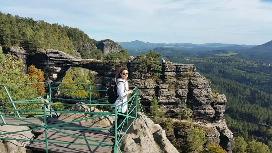 From Dresden: Bastei Bridge & Bohemian Switzerland Day Trip - How the guides affect the experience