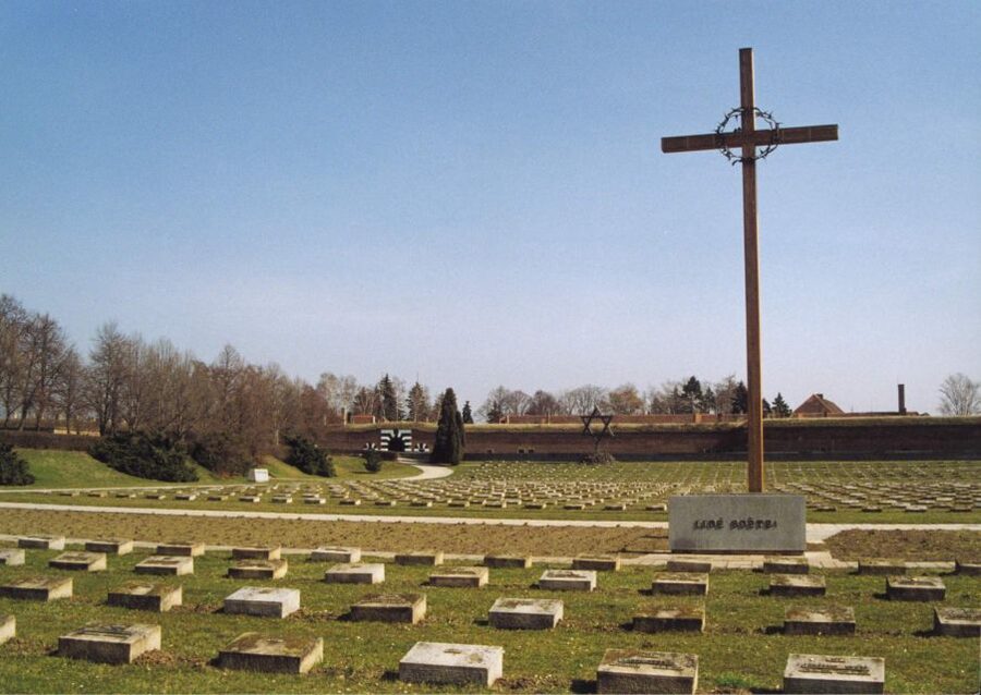 From Prague: All-inclusive Bus Tour to Terezin Memorial - The crematorium and the weight of the visit