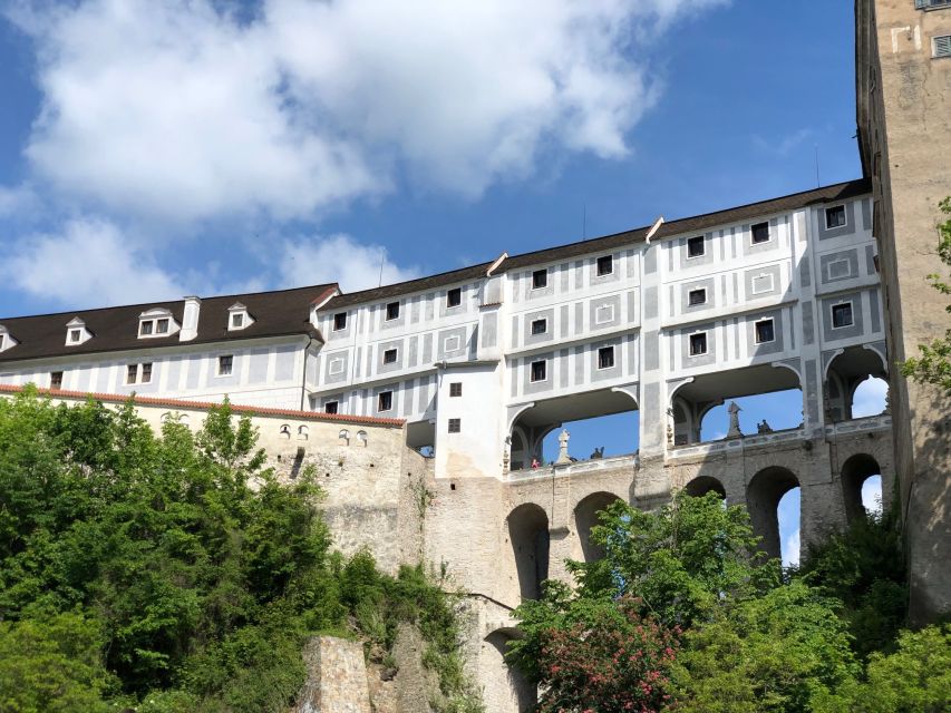 From Prague: Full-Day Český Krumlov Tour with Lunch - Entering the medieval town