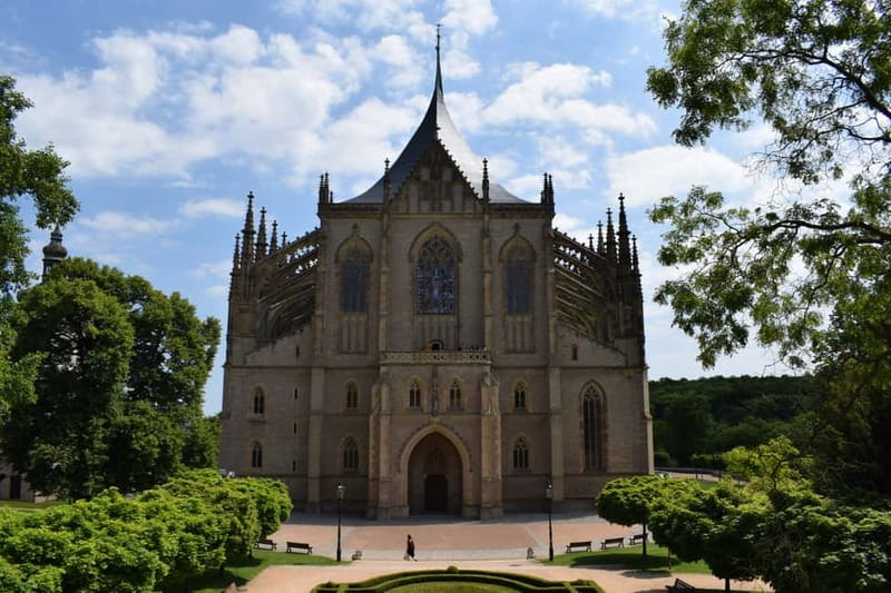 From Prague: Half-Day Coach Tour to Kutná Hora - Stone Fountain and time to walk the old town