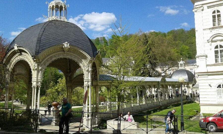 From Prague: Karlovy Vary Full-Day Tour - Weather, Comfort, and Practical Limits