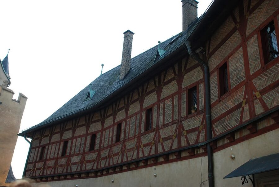 From Prague: Karlstejn Castle Skip-the-Line Ticket and Tour - Timing, group comfort, and the return to Prague