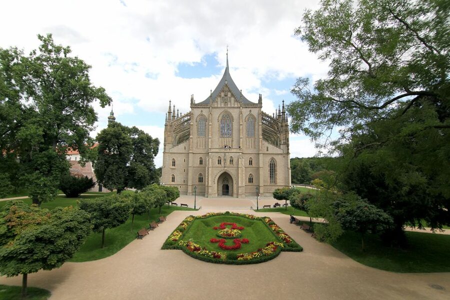 From Prague: Kutna Hora and Bone Chapel Tour - Walking pace, accessibility, and family suitability