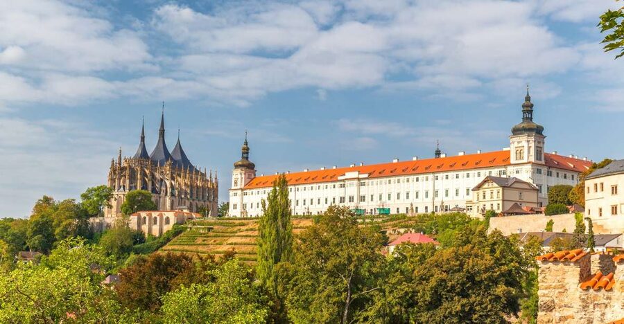 From Prague: Kutná Hora Day Excursion with Bone Church - Small details that improve the day