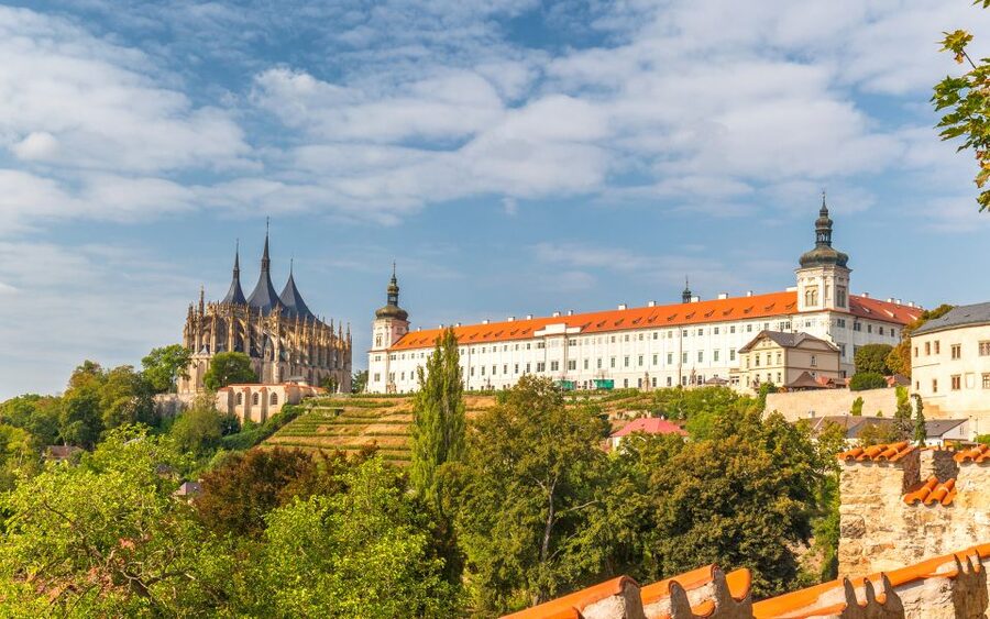 From Prague: Kutná Hora Day Excursion with Bone Church - The 80-minute ride from Prague