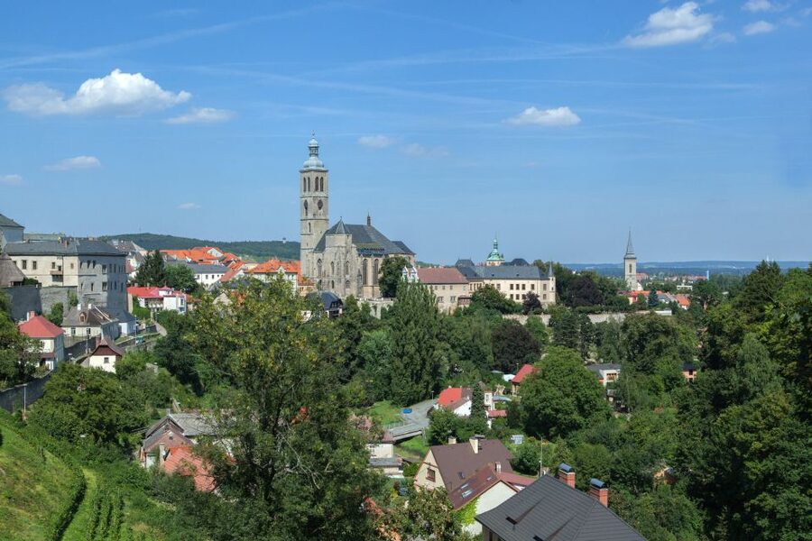 From Prague: Kutna Hora UNESCO Site Tour with Bone Chapel - Who should book this Kutná Hora tour?