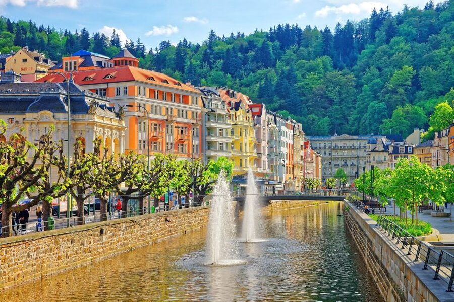 From Prague: One day trip to Karlovy Vary - Why Karlovy Vary makes a good day from Prague