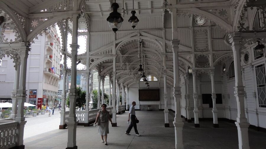 From Prague: Private Karlovy Vary & Crystal Factory Tour - Why Karlovy Vary makes a good escape from Prague