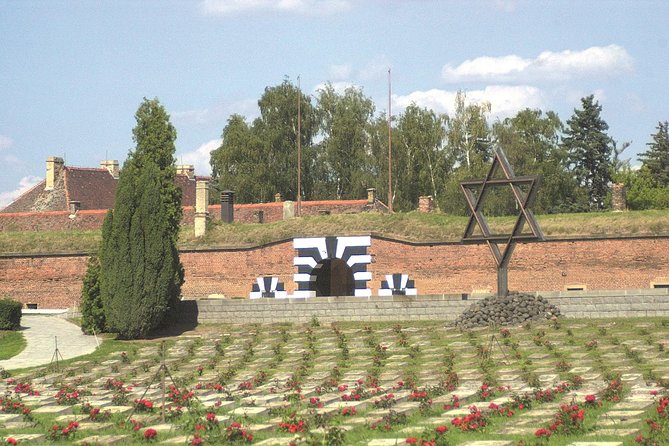 From Prague: Terezin Concentration Camp & Memorial Tour - Guides make the biggest difference